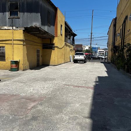 Oyo Hotel Linda Tijuana Kültér fotó