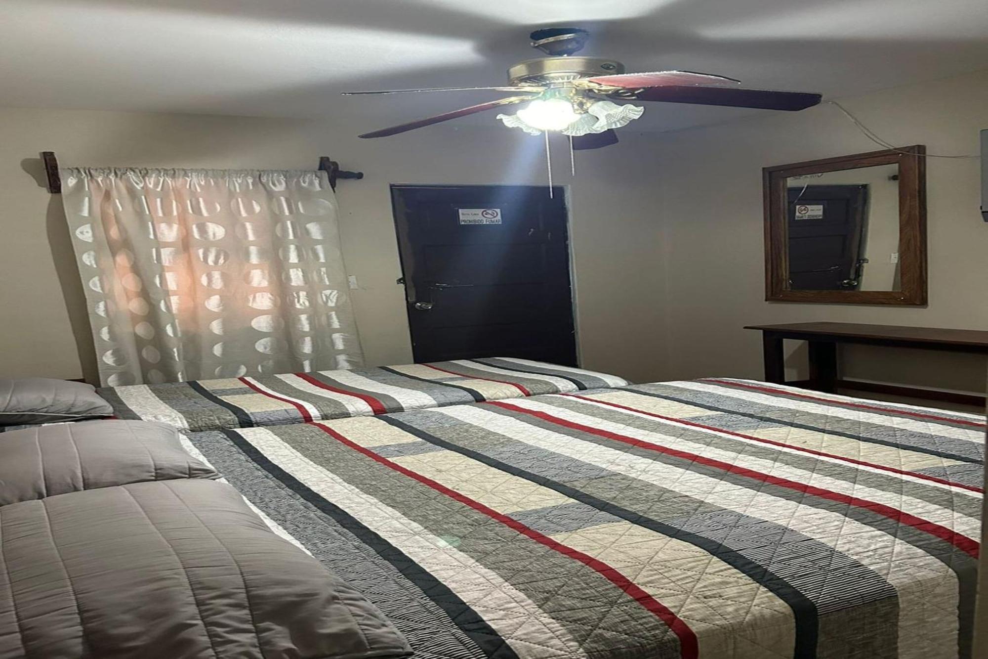 Oyo Hotel Linda Tijuana Kültér fotó