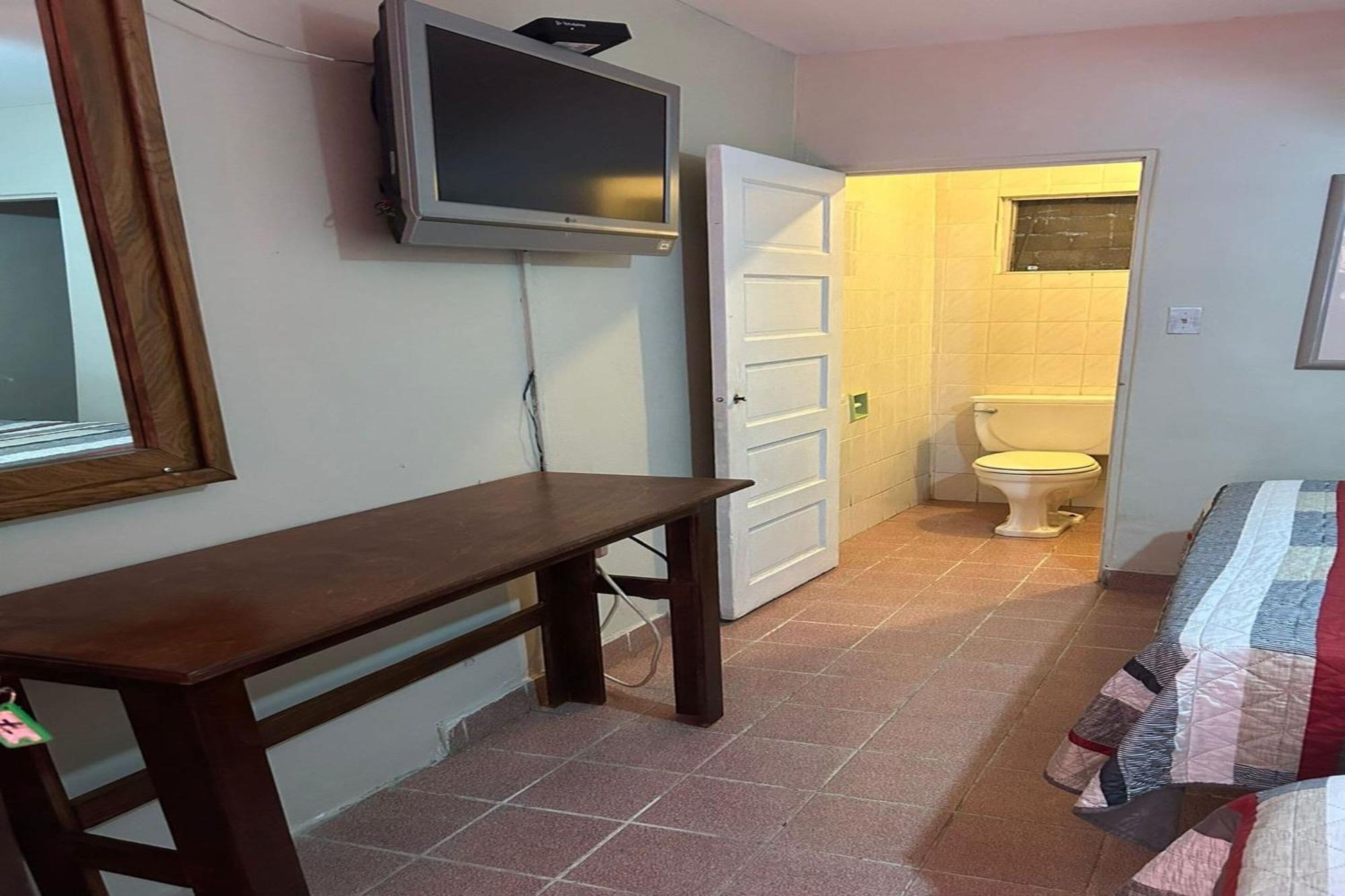 Oyo Hotel Linda Tijuana Kültér fotó